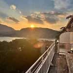K V!sta Penthouse In Centre Town - Amazing View! Apartmán