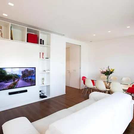 K V!sta Penthouse In Centre Town - Amazing View!