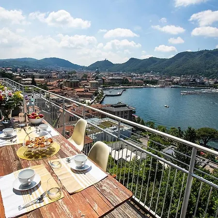 K V!sta Penthouse In Centre Town - Amazing View! Apartment *