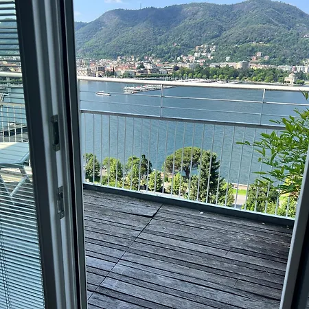 K V!sta Penthouse In Centre Town - Amazing View! Appartement Como