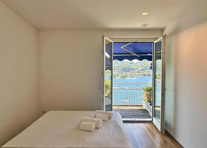 K V!sta Penthouse In Centre Town - Amazing View! Apartamento Como